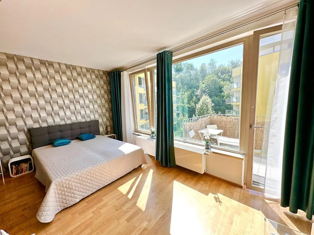Apartmán Rezidence Jeseniova Praha 0*,